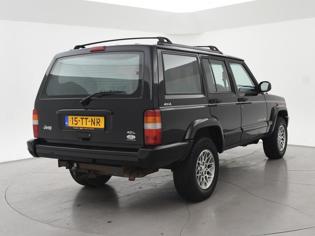 Jeep Cherokee 4.0i 4X4 AUT. LIMITED *APK 12-2026* Jeep Chero, Auto's, Jeep, Automaat, Gebruikt, Stoelverwarming, Zwart