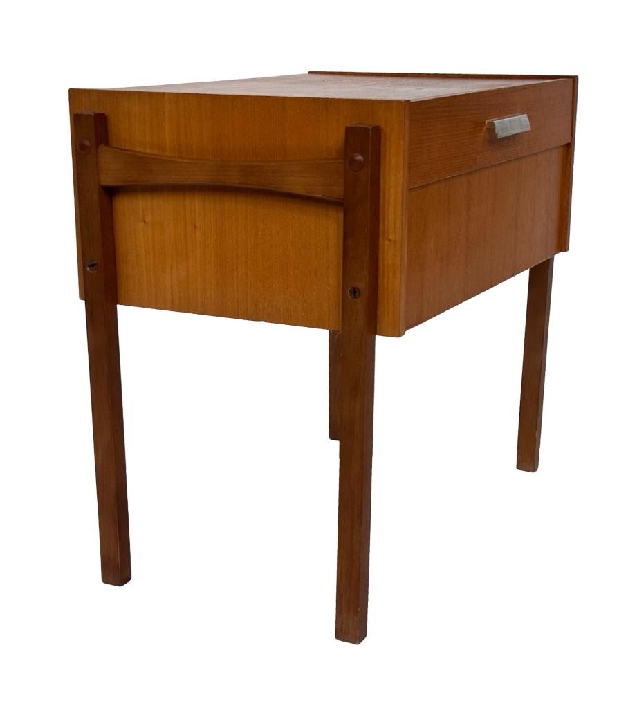 Vintage Naaidoos Naaikastje Jaren 60 Design, Ophalen