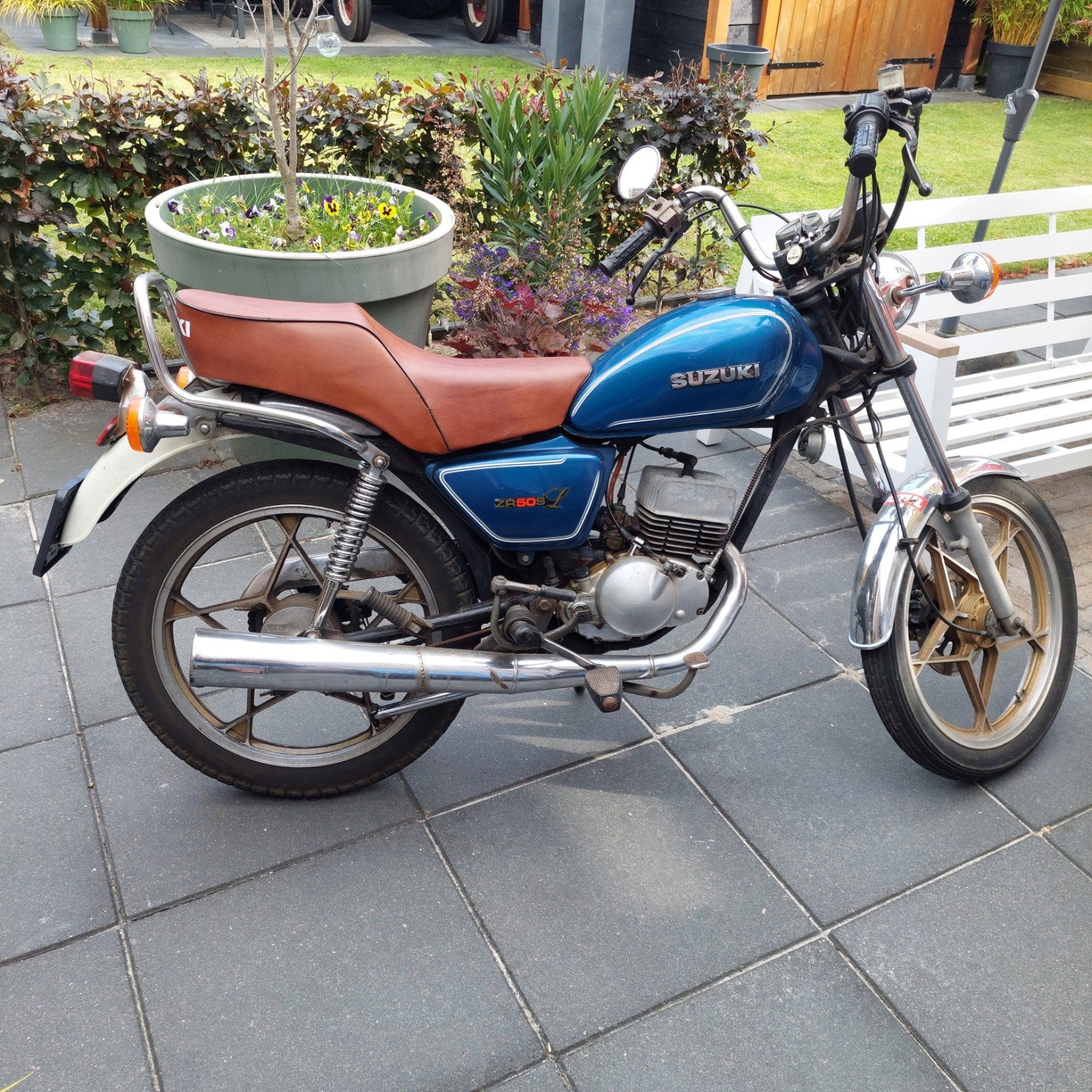 Suzuki ZR 50, Fietsen en Brommers, Ophalen