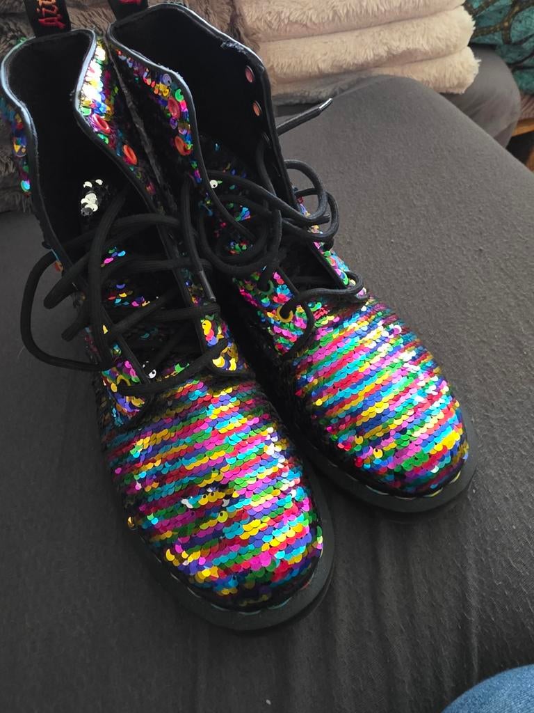 Dr. Martens Maat 40 LET OP - VALT KLEIN!!!, Overige kleuren, Lage of Enkellaarzen, Ophalen of Verzenden, Dr. Martens
