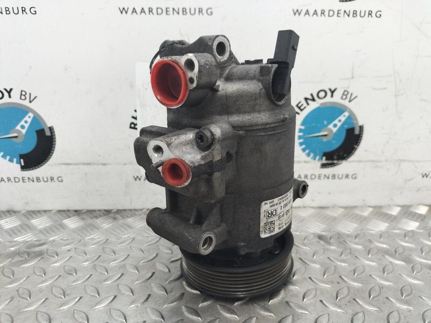 VOLKSWAGEN PASSAT AIRCO COMPRESSOR / AIRCOPOMP 2012, Auto-onderdelen, Ophalen of Verzenden, Gebruikt, ARN erkend
