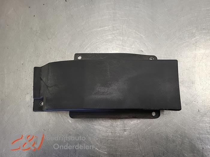 Afdekplaat diversen van een Iveco New Daily, Gebruikt, -, Overige automerken, -