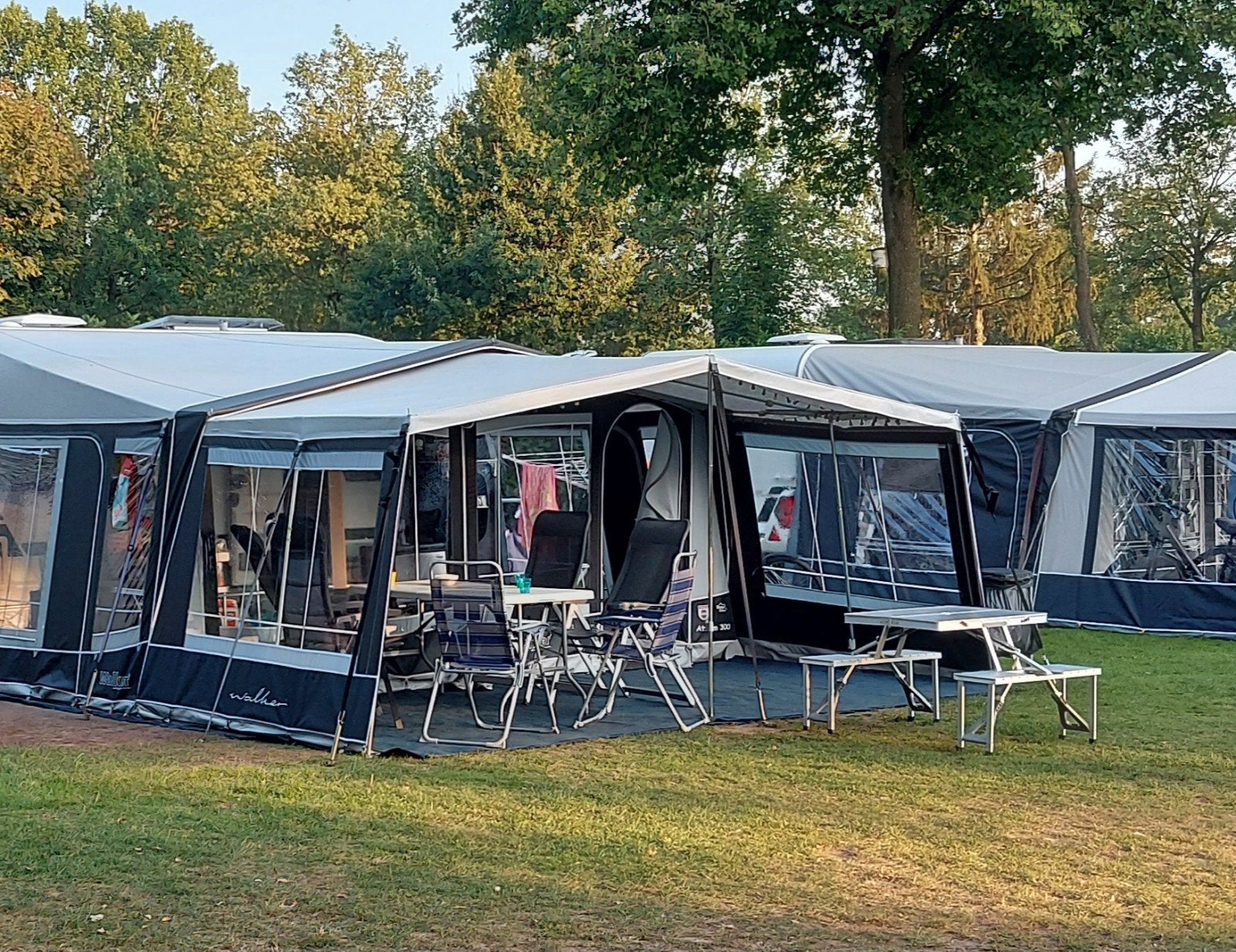 Walker Patio Verzwaarde voorzonluifel 
omloop900 (886-915), Ophalen