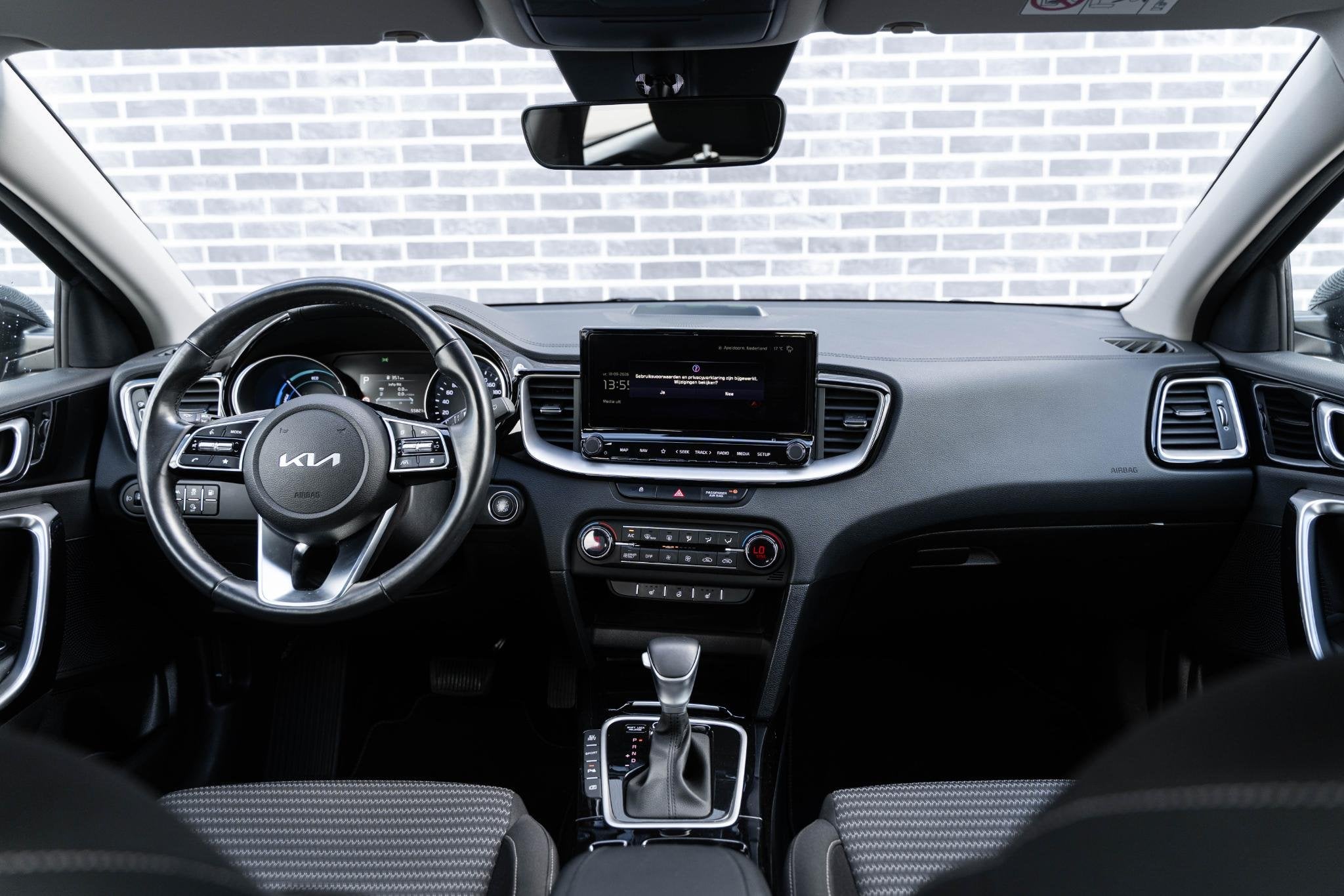 Kia Ceed Sportswagon 1.6 GDI PHEV DynamicPlusLine | Achterui, Auto's, Dealer onderhouden, Gebruikt, Zwart, Plug-in hybride