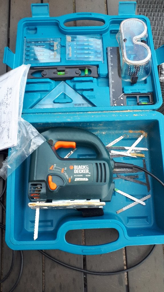 Black & Decker KS655PE decoupeerzaag 420W zie foto's, Doe-het-zelf en Verbouw, Gereedschap | Zaagmachines, Ophalen, Gebruikt, BLACK & DECKER