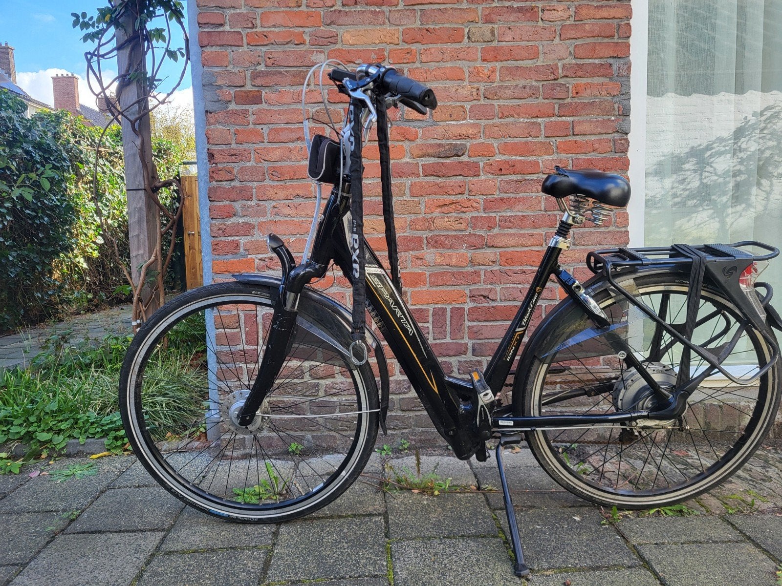 Sparta E-bike met lader en slot, Ophalen, Sparta, Gebruikt, 51 tot 55 cm