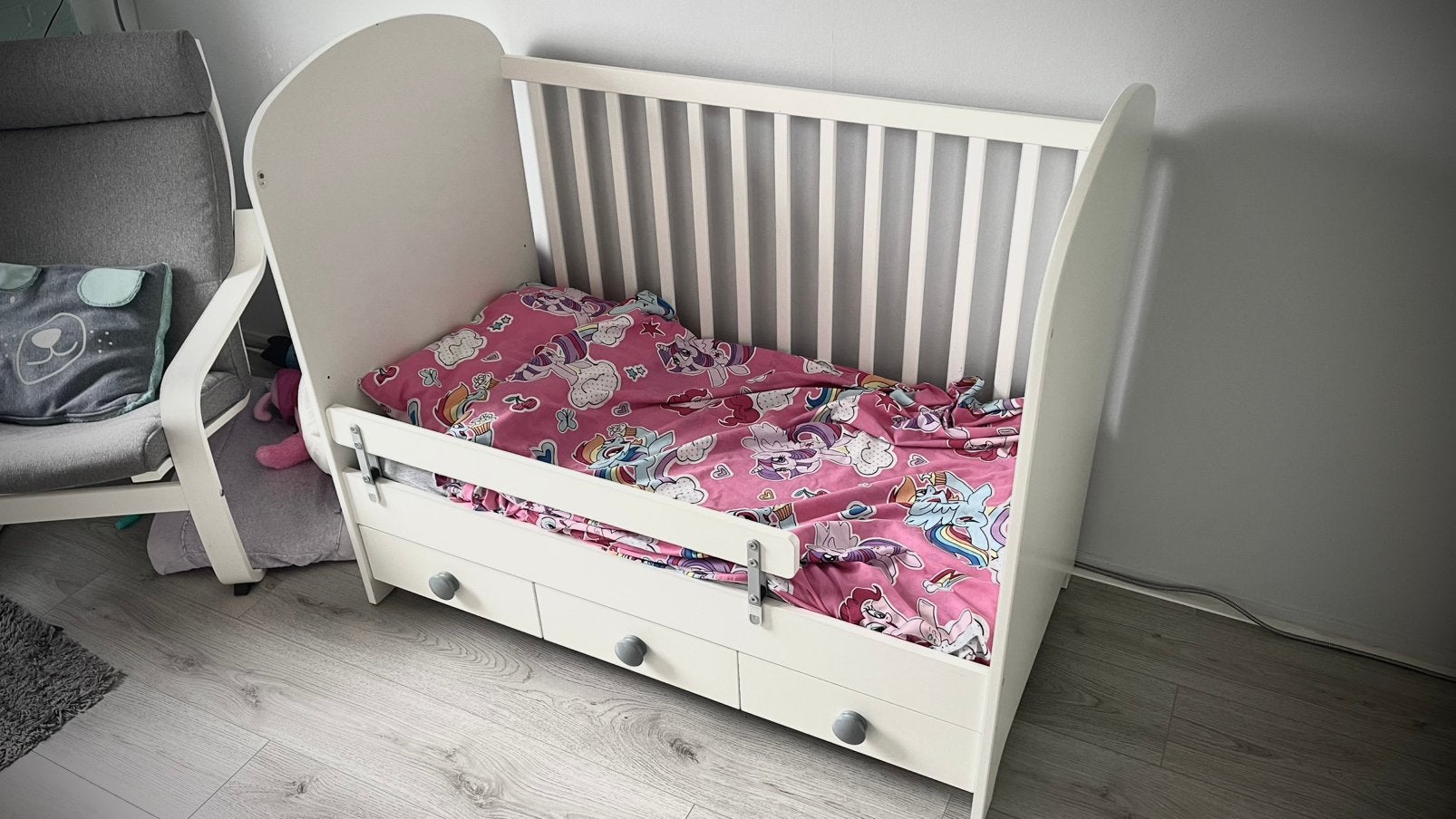 Baby/kinderbed met lades, open/dichte zijkant, Kinderen en Baby's, Ophalen, Gebruikt, 140 tot 160 cm, Lattenbodem