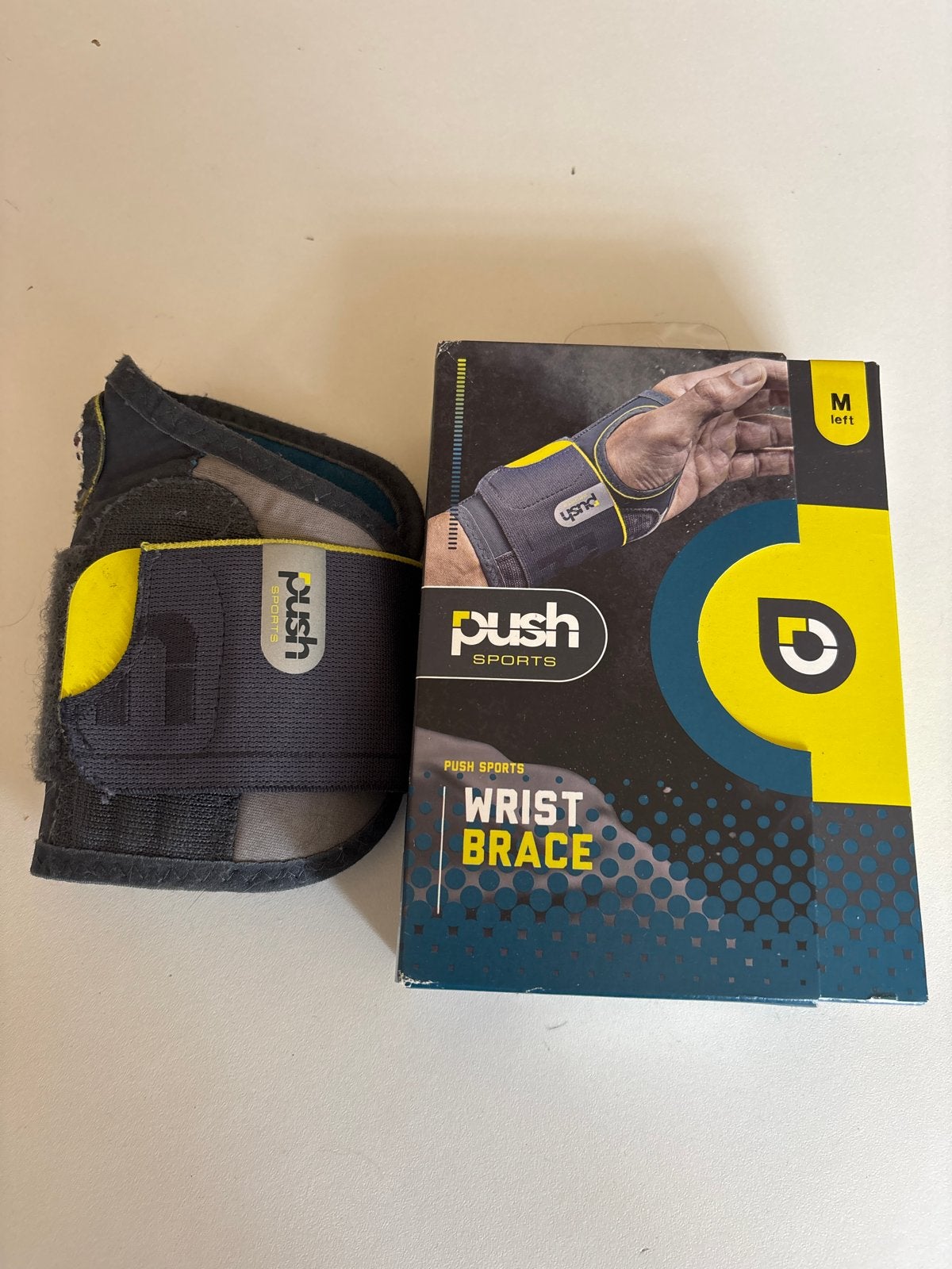 Push sports polsbrace links maat M, Diversen, Ophalen of Verzenden, Gebruikt