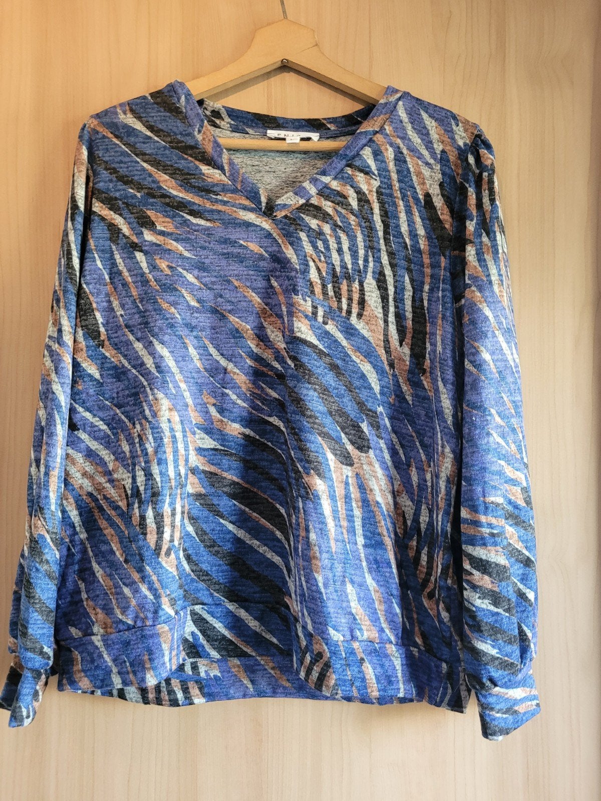 Enjoy Dames Trui Maat L - Blauw met Zebraprint, Meerkleurig, Maat 42/44 (L), Enjoy, Nieuw