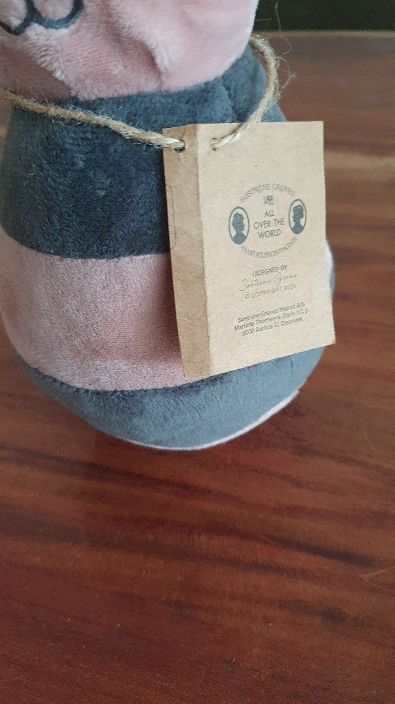 Baby rammelaar, wiebel knuffel, poes. Sostrene Grene. 5C8, Tweedehands verkoop, Tweedehands verkoop, Gebruikt, Ophalen of Verzenden