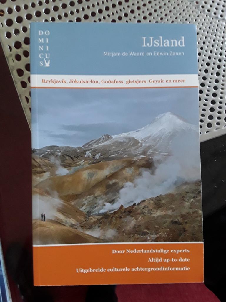 Dominicus reisgids Ijsland plus diverse kaarten, Boeken, Reisgidsen, Mirjam de Waard; Edwin Zanen, Europa, Zo goed als nieuw, Reisgids of -boek