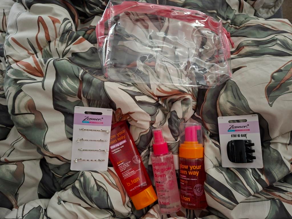 B. Tan verzorgingsset, Zenner clips & Estee Lauder mini, Sieraden, Tassen en Uiterlijk, Ophalen of Verzenden, Nieuw, Gehele gezicht