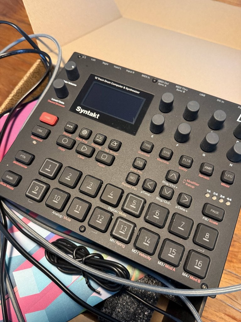 Elektron Syntakt, Ophalen of Verzenden, Zo goed als nieuw, Overige aantallen, Overige merken