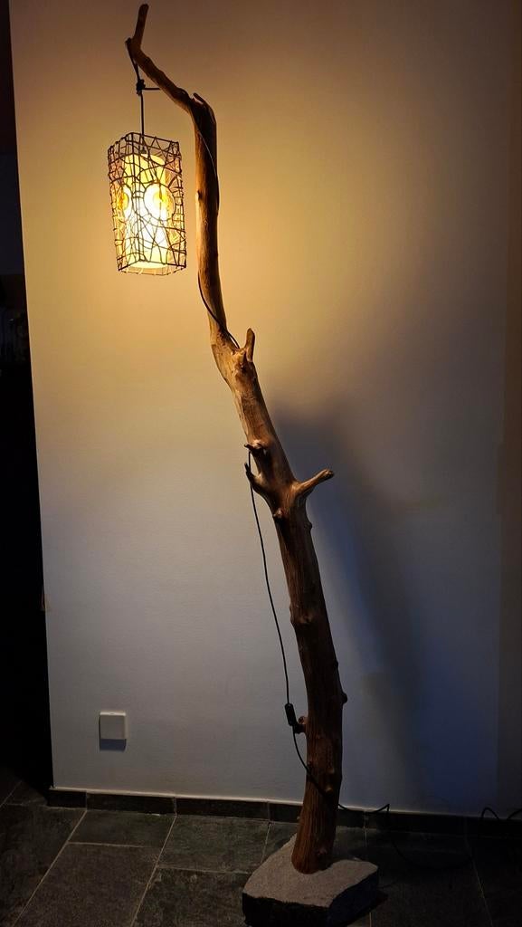 Unieke Sfeervolle Staande Lamp, Ophalen, Zo goed als nieuw, Rustiek, Landelijk, Natuurlijk, Industrieel, Overige materialen