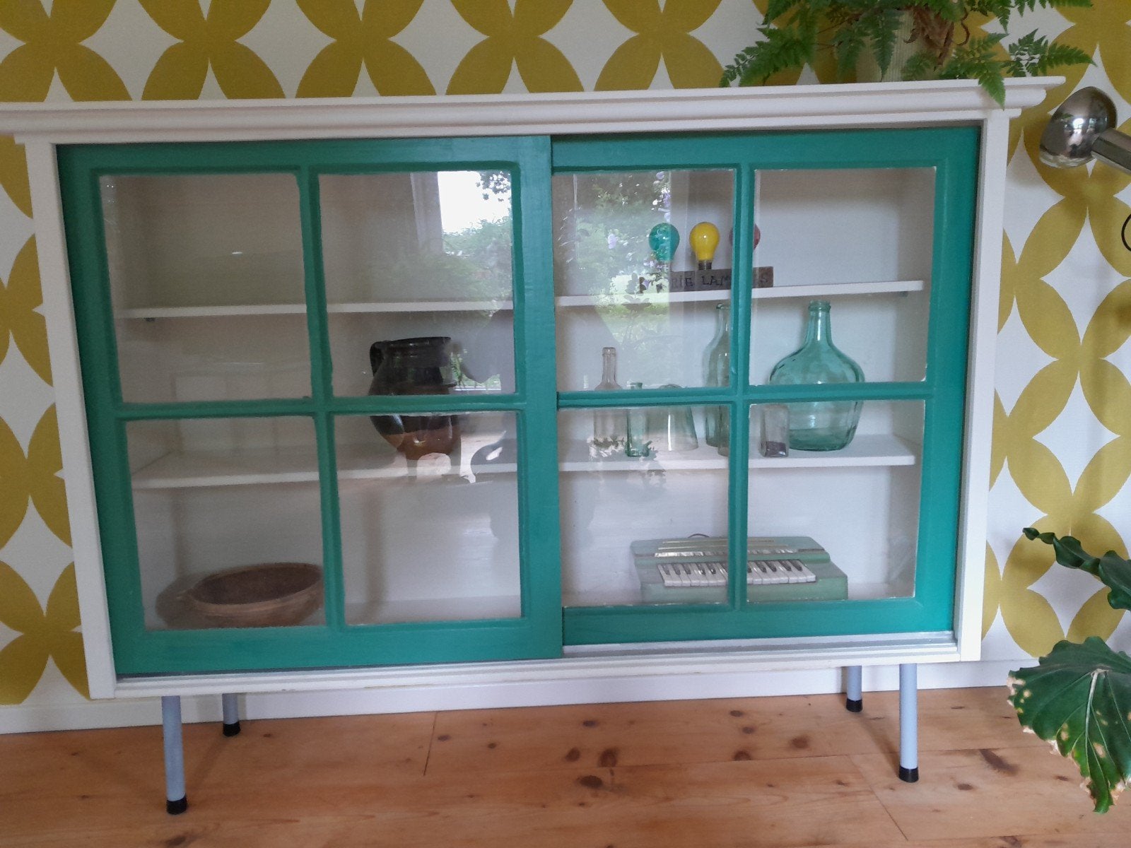 unieke vitrinekast met schuifdeuren,, Ophalen, 25 tot 50 cm, 100 tot 150 cm, 150 tot 200 cm