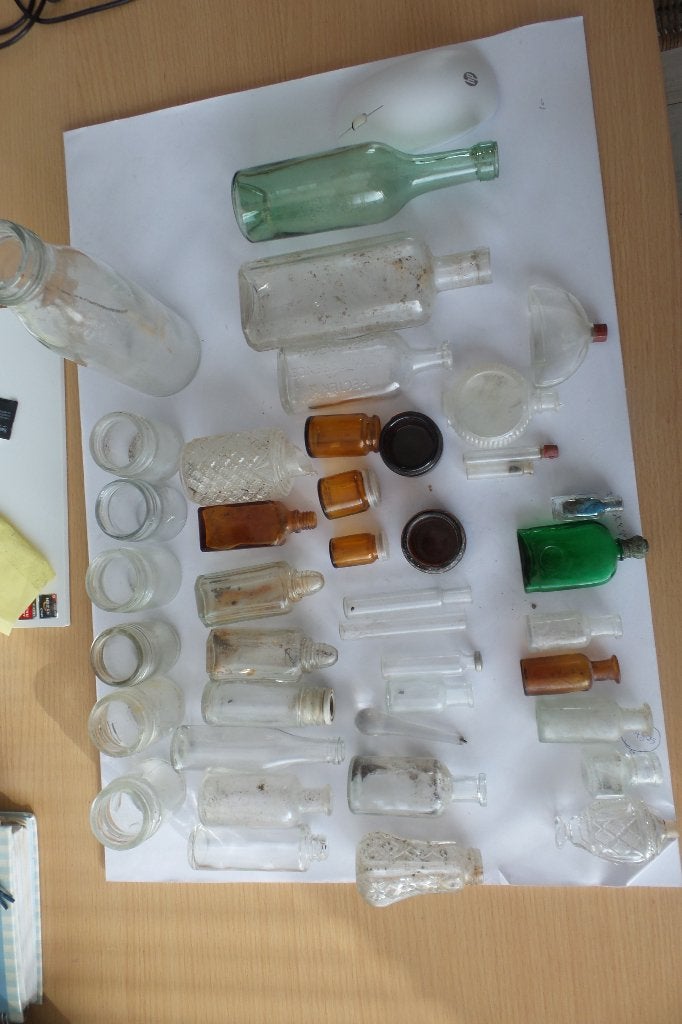 bodemvondsten oud glaswerk, Antiek en Kunst, Antiek | Glas en Kristal, Ophalen of Verzenden