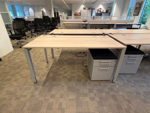 Complete Steelcase bureau-set met ladeblok, 120 sets, 160 cm, Gebruikt, Metaal, Ophalen of Verzenden