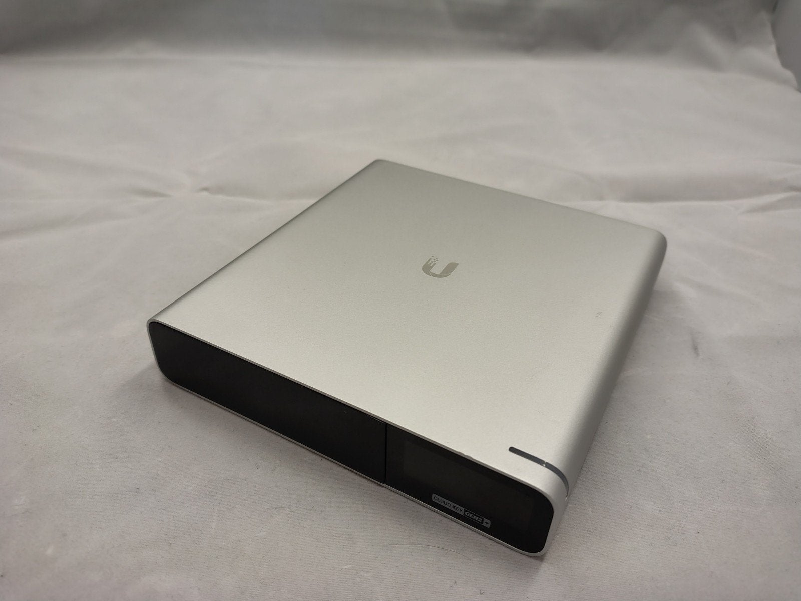 Ubiquiti UniFi Cloud Key Gen2 Plus UCK-G2-PLUS met 1TB HDD, Intern, Server, Ophalen of Verzenden, Zo goed als nieuw