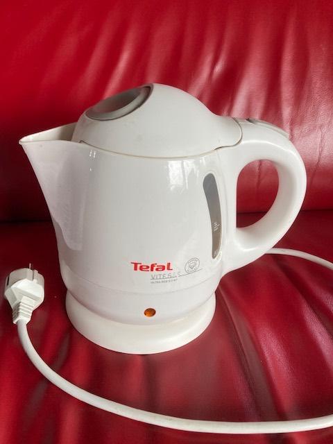 waterkoker van Tefal, Witgoed en Apparatuur, Waterkokers, Gebruikt, 1 tot 2 liter, Ophalen