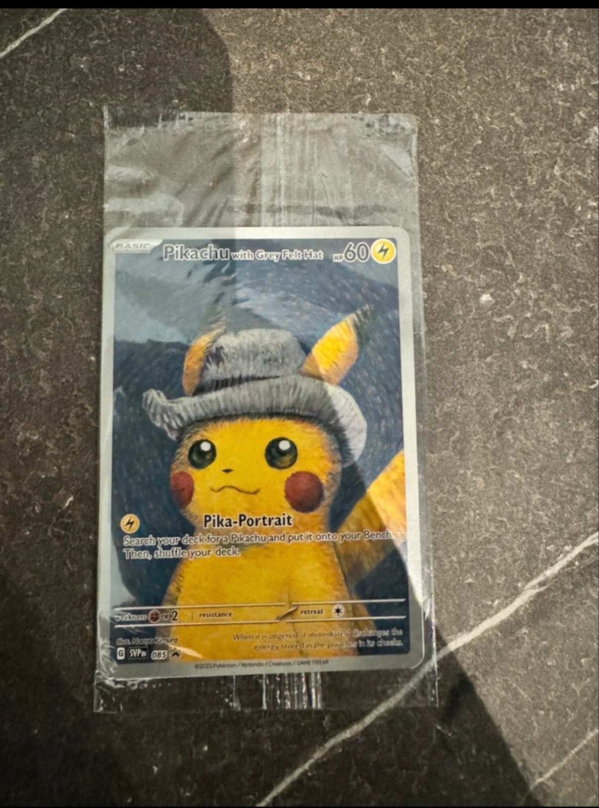 Pikachu met Grijze Vilten Hoed Pokémon Kaart (Pika-Portrait), Ophalen of Verzenden, Nieuw, Losse kaart