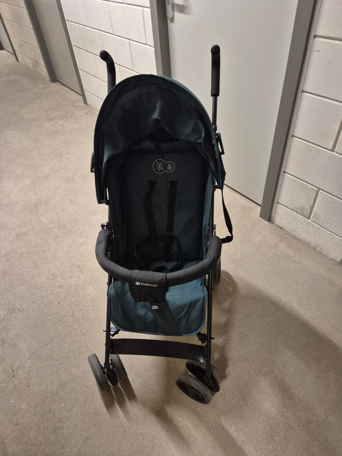 Gratis Buggy - Handig en Compact, Kinderen en Baby's, Buggy's, Gebruikt, Overige merken, Zonnekap, Ophalen