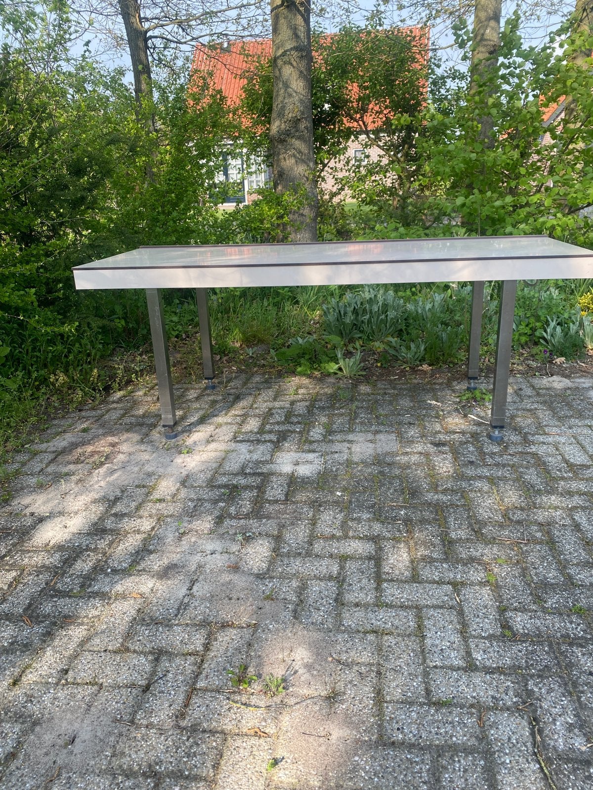 Laboratorium tafel met stopcontacten aan de onderzijde, Huis en Inrichting, Tafels | Eettafels, 200 cm of meer, Zo goed als nieuw