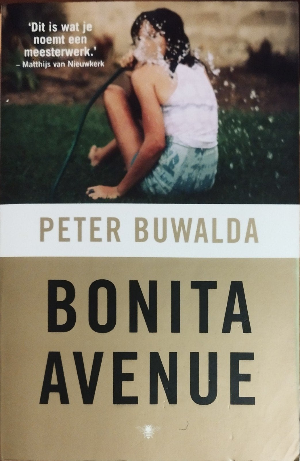 Bonita Avenue - Peter Buwalda (roman), Ophalen of Verzenden, Zo goed als nieuw, Peter Buwalda, Nederland