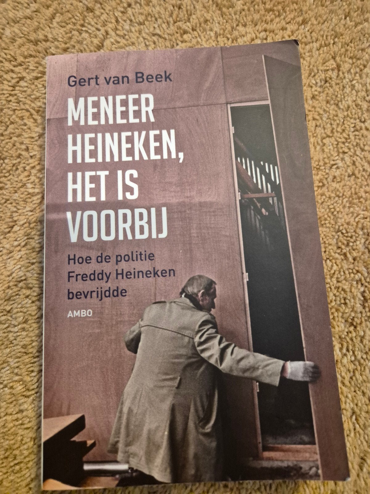 Meneer Heineken, het is voorbij, Ophalen of Verzenden, Zo goed als nieuw, Gert van Beek