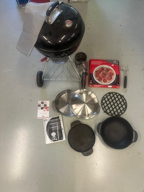Weber BBQ 49 cm & veel accessoires, Ophalen, Zo goed als nieuw, Weber, Met accessoires