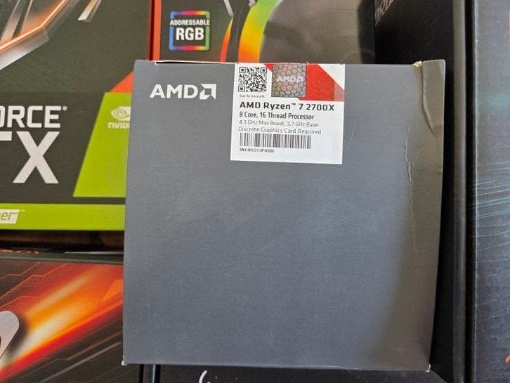 Foto 3 van Gaming PC onderdelen – RTX 2060 Super / Ryzen 7 / 32GB RGB /