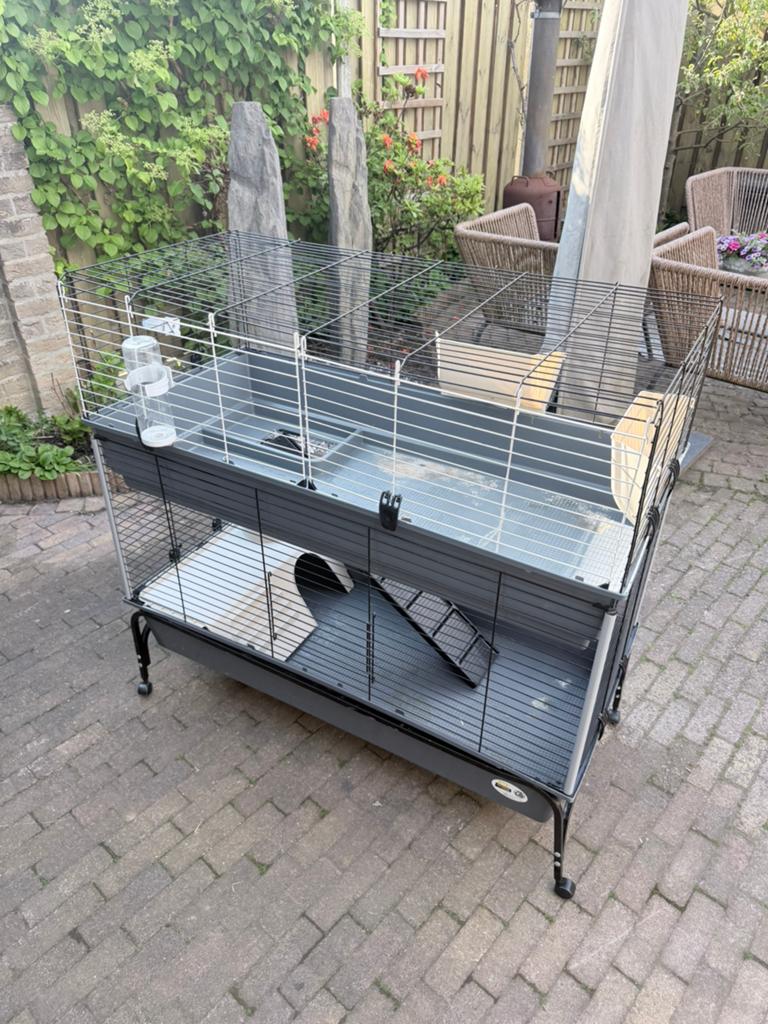 Konijnenhok, Dieren en Toebehoren, Knaagdieren en Konijnen | Hokken en Kooien, 110 cm of meer, Ophalen of Verzenden, Zo goed als nieuw