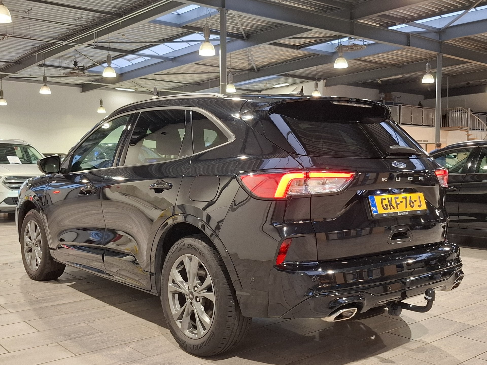 Ford Kuga 2.5 PHEV ST-Line X | Trekhaak | SOH 90,9% | Dealer, 14 kWh, Gebruikt, 4 cilinders, Zwart
