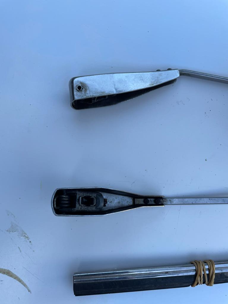 Ruitenwisserarmen en -bladen voor 2CV A, Ophalen of Verzenden, Gebruikt, Oldtimer onderdelen