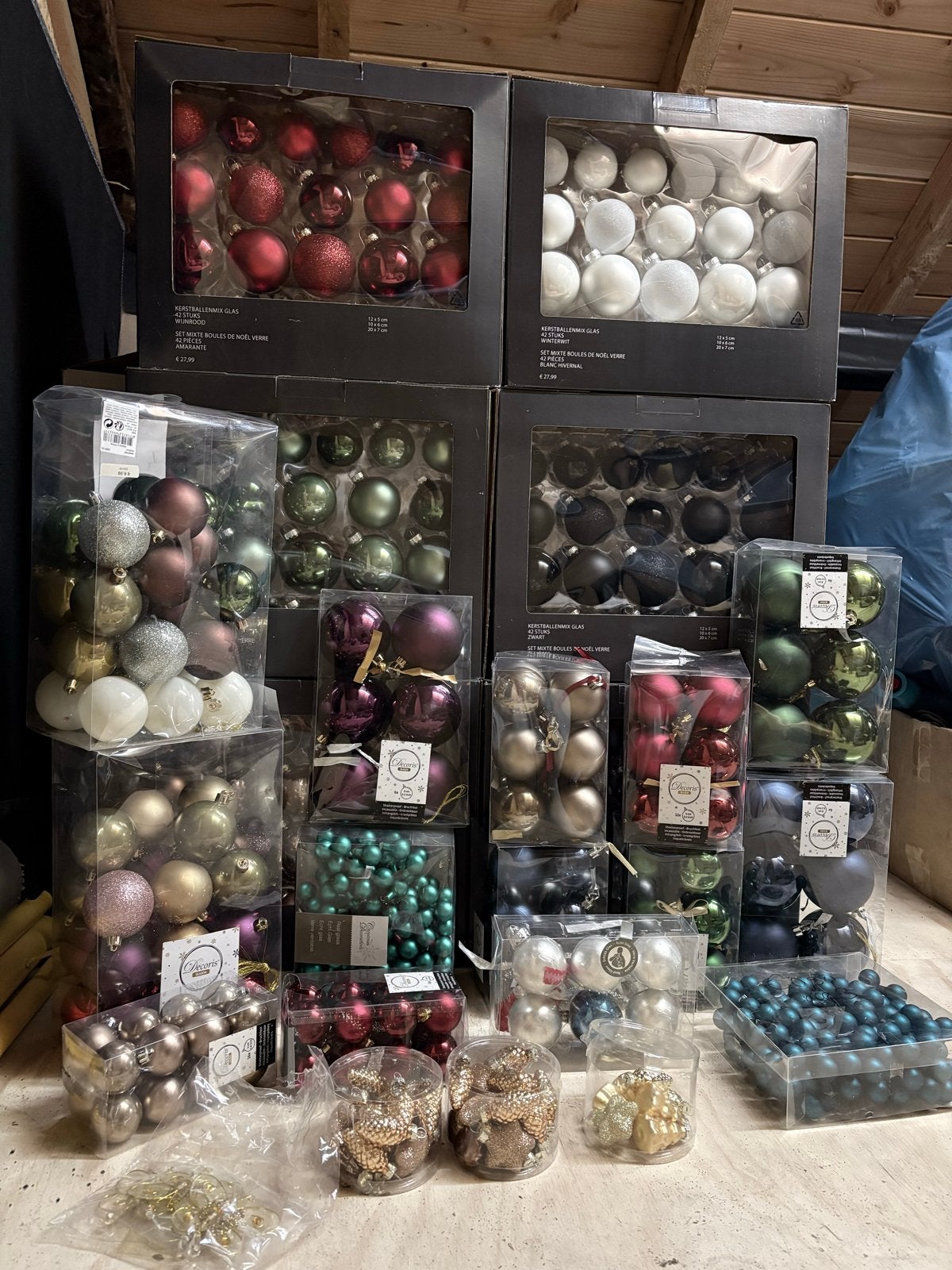 Dozen met kerstballen nieuw, Diversen, Ophalen of Verzenden, Nieuw