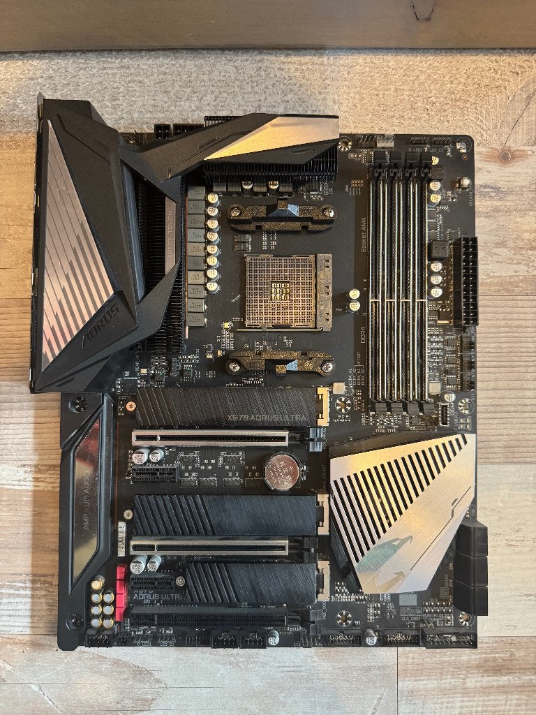 Gigabyte X570 Aorus Ultra Moederbord (AM4) met accessoires, Computers en Software, Gebruikt, DDR4, AM4, Ophalen of Verzenden