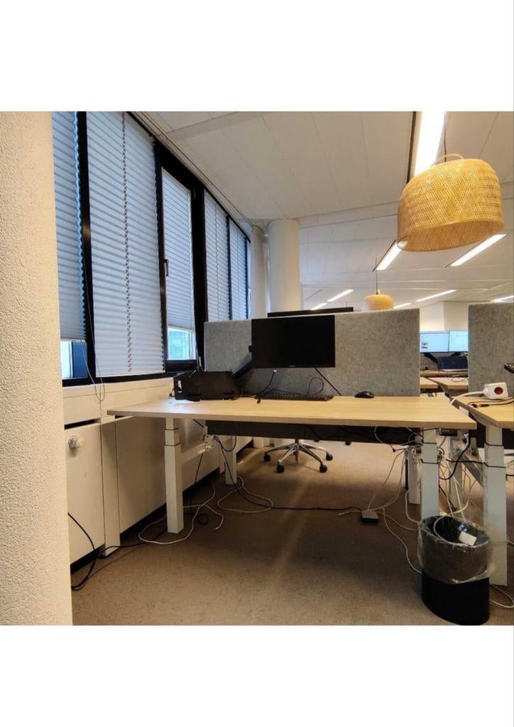 Elektrische Zit/Sta Duo Werkplek 160x80cm met Scherm, Elektrisch, Spaanplaat of MDF, Ophalen of Verzenden, Zo goed als nieuw