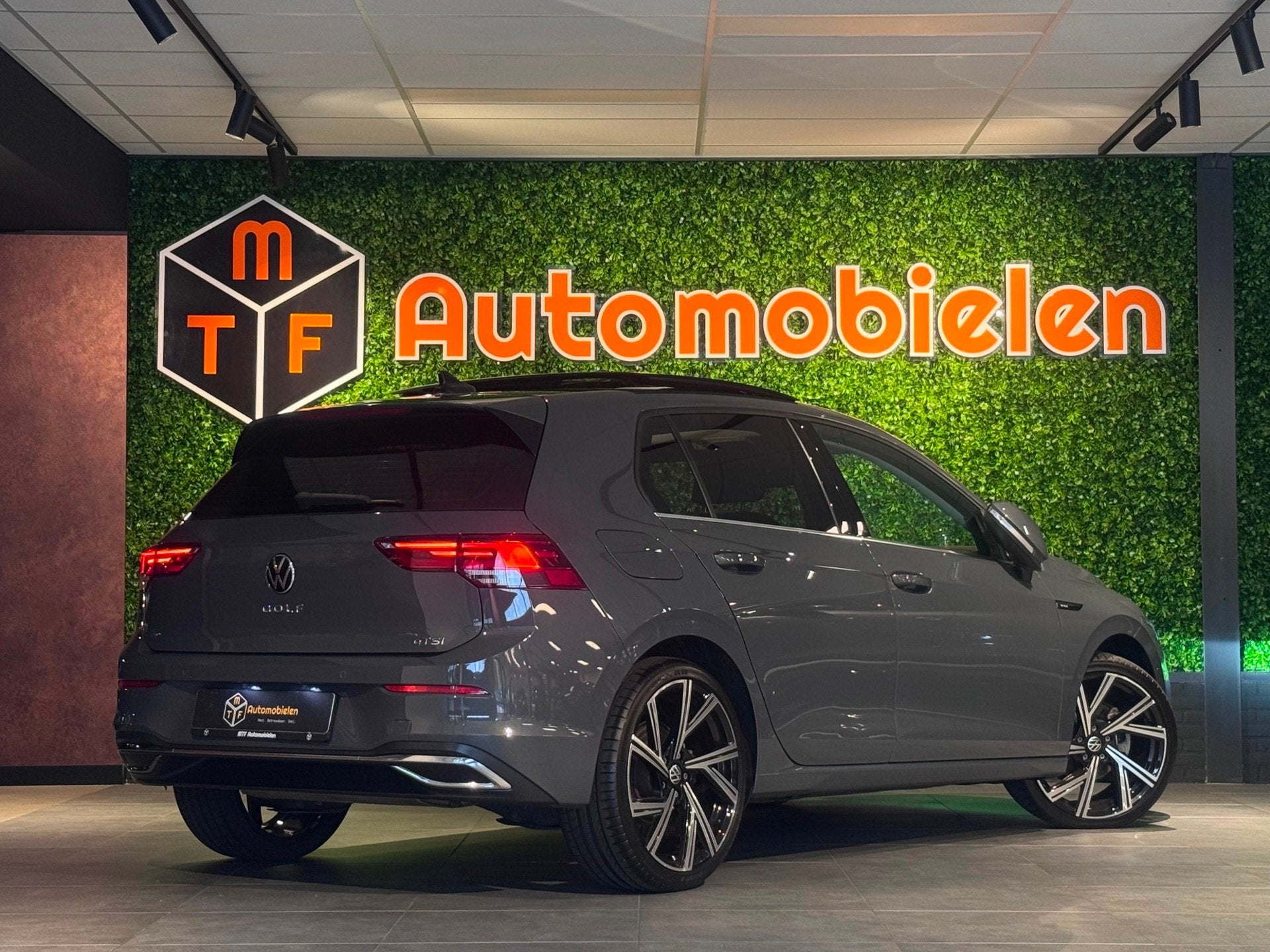 Volkswagen GOLF 1.5 eTSI Style ed. 150 PK|PANO|MASSAGE|ACC|M, Dealer onderhouden, Automatische klimaatregeling, 4 cilinders, Alcantara