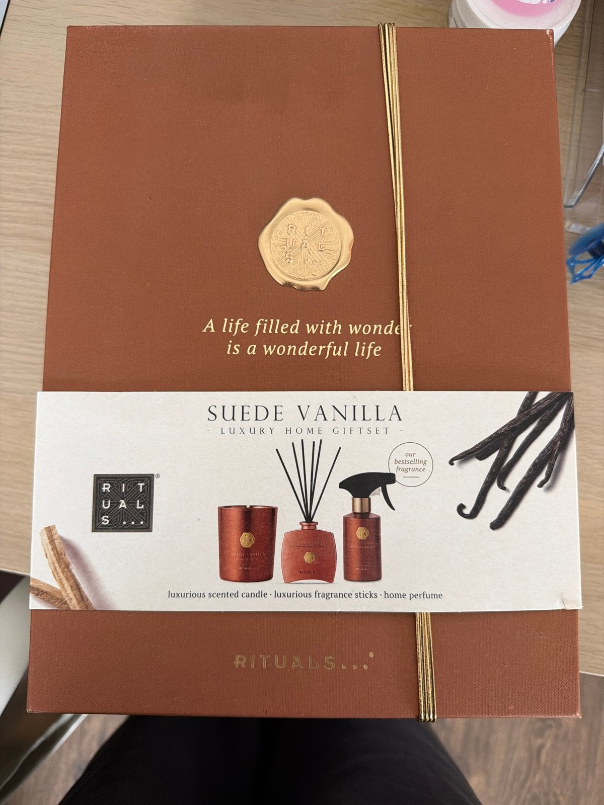 Rituals Suede Vanilla Luxury Home Giftset - Nieuw, Huis en Inrichting, Ophalen, Overige materialen, Nieuw, Modern