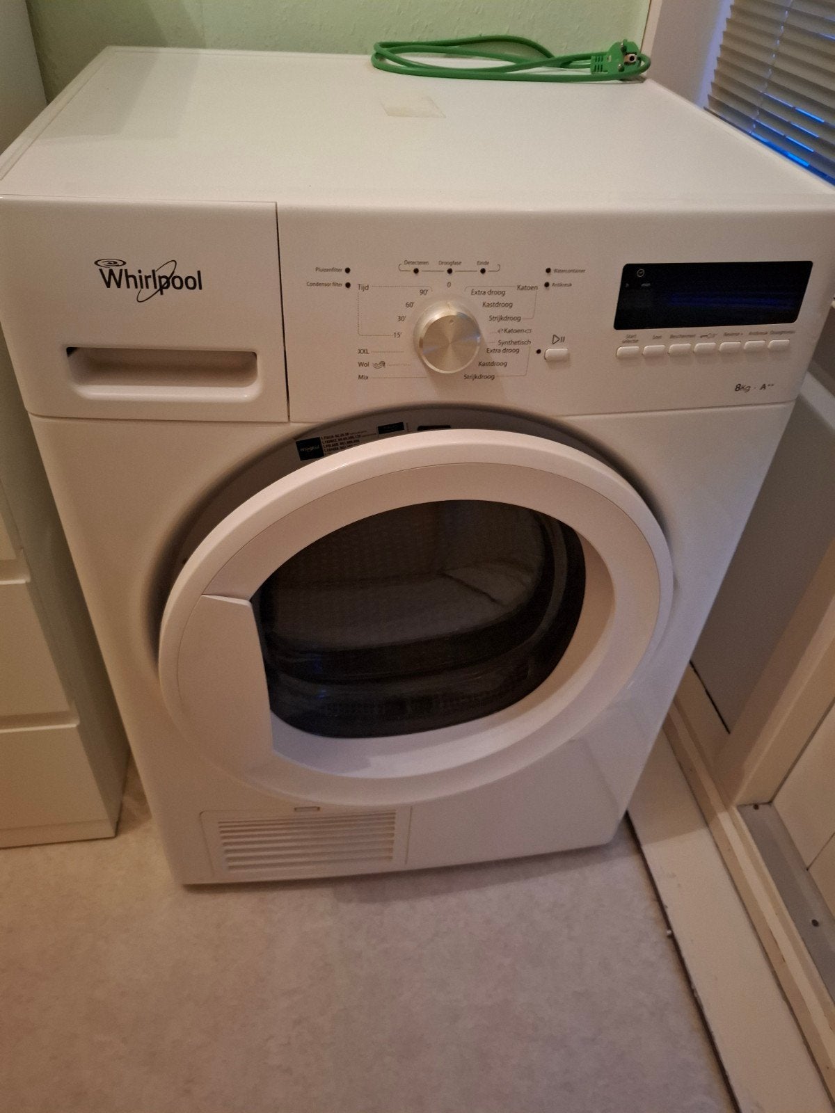Whirlpool warmtepompdroger, opvang in reservoir, Ophalen, Gebruikt, Minder dan 85 cm, 1200 tot 1600 toeren