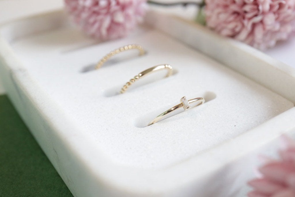 14 Karaat Solitair Ring Met Baguette Zirkonia, 18 tot 19, Ophalen of Verzenden, Zo goed als nieuw, Dame