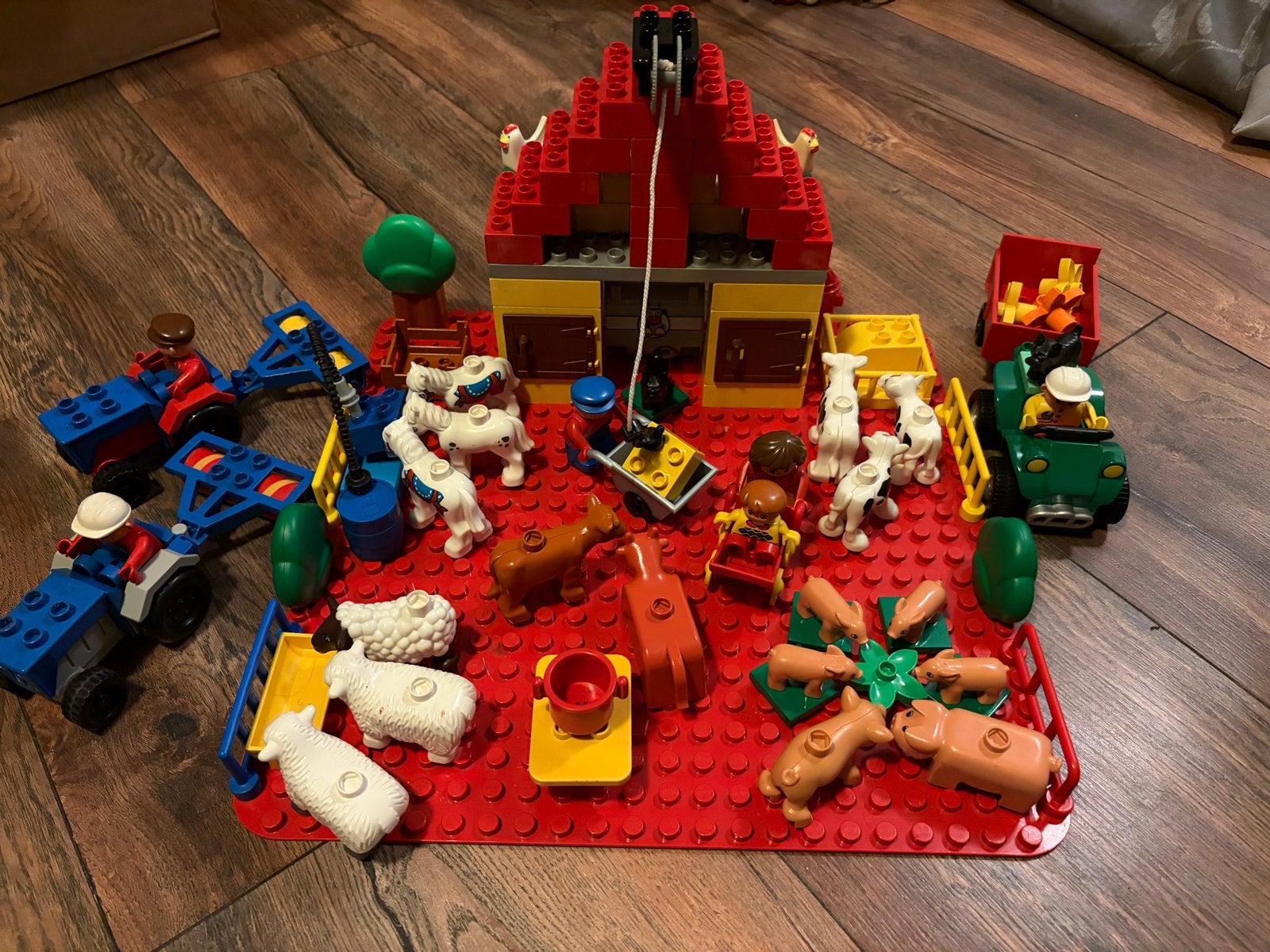 Grote LEGO Duplo Boerderij Set met Dieren en Voertuigen, Kinderen en Baby's, Ophalen, Inclusief minifiguren, Gebruikt, Overige thema's