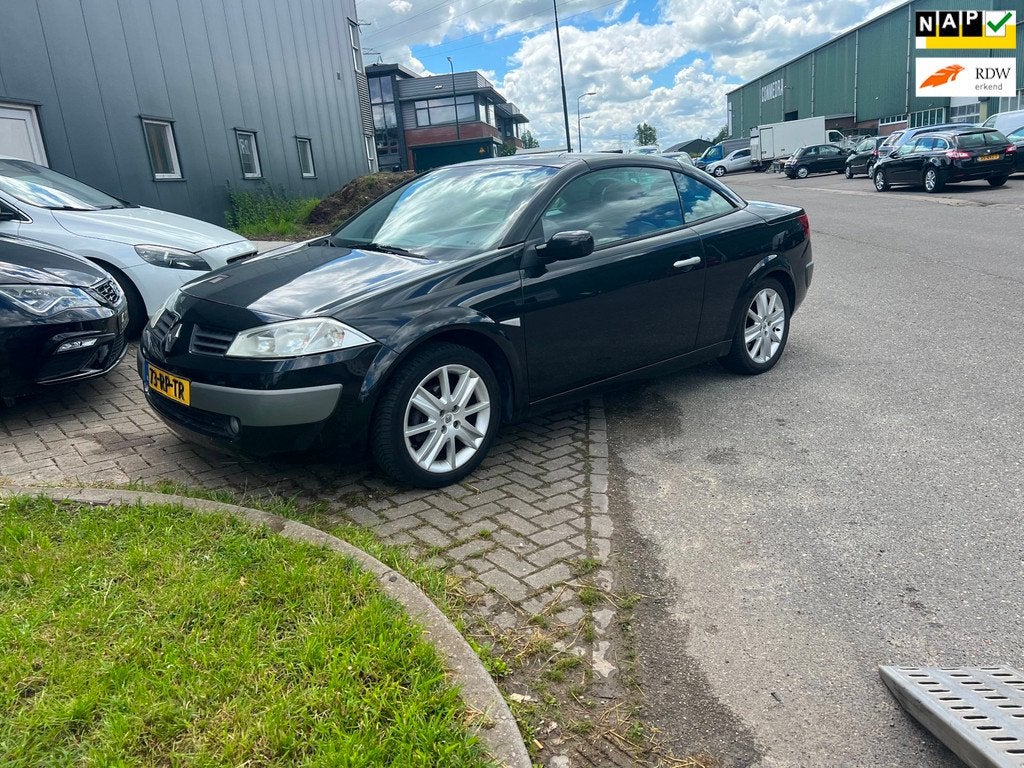 Renault Mégane Coupé-Cabriolet 2.0-16V Luxe AUTOMAAT NIEUW, Auto's, 1998 cc, 135 pk, Gebruikt, 4 cilinders