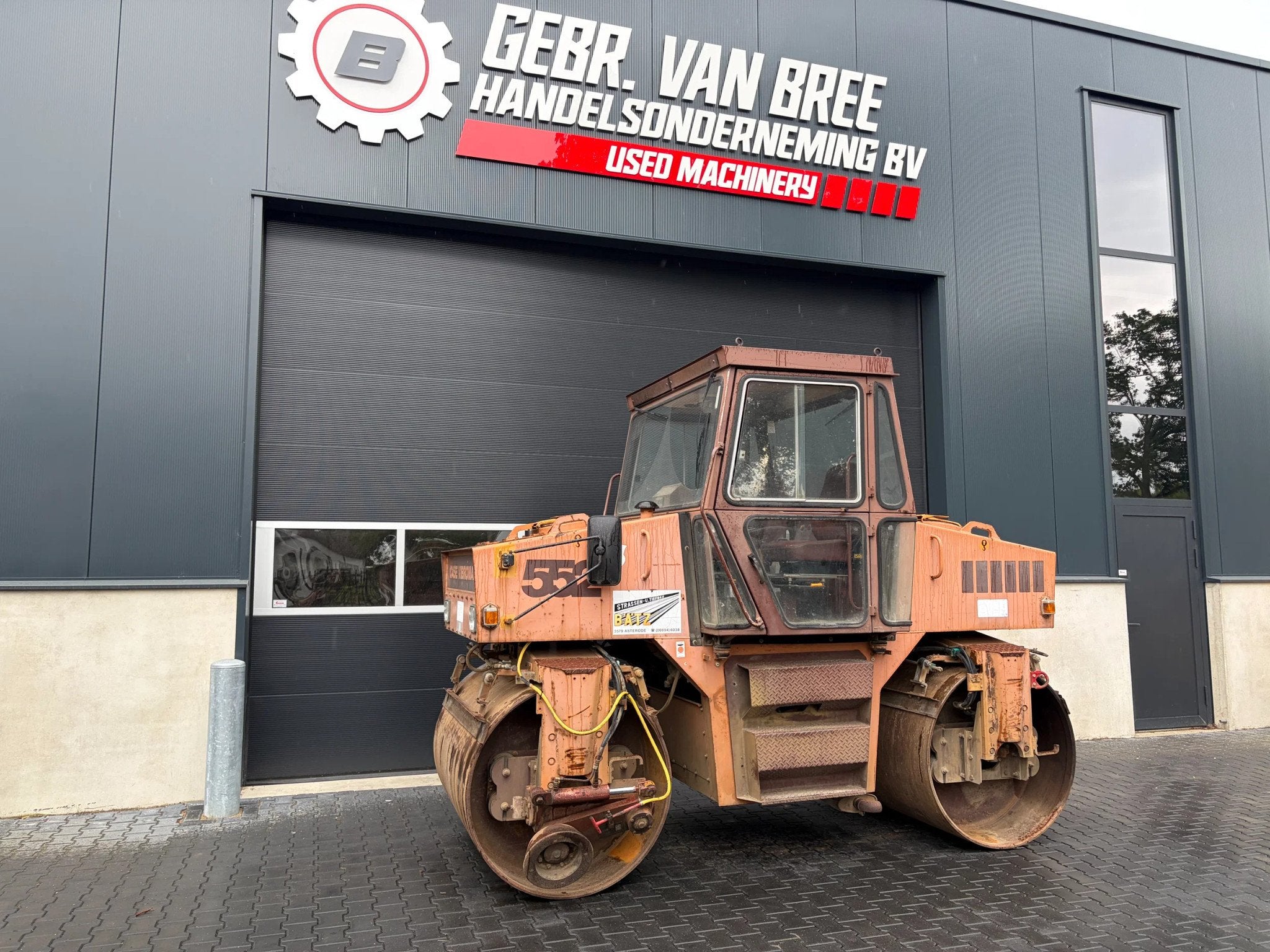 Case W552 trilwals/wegenwals/tandemwals