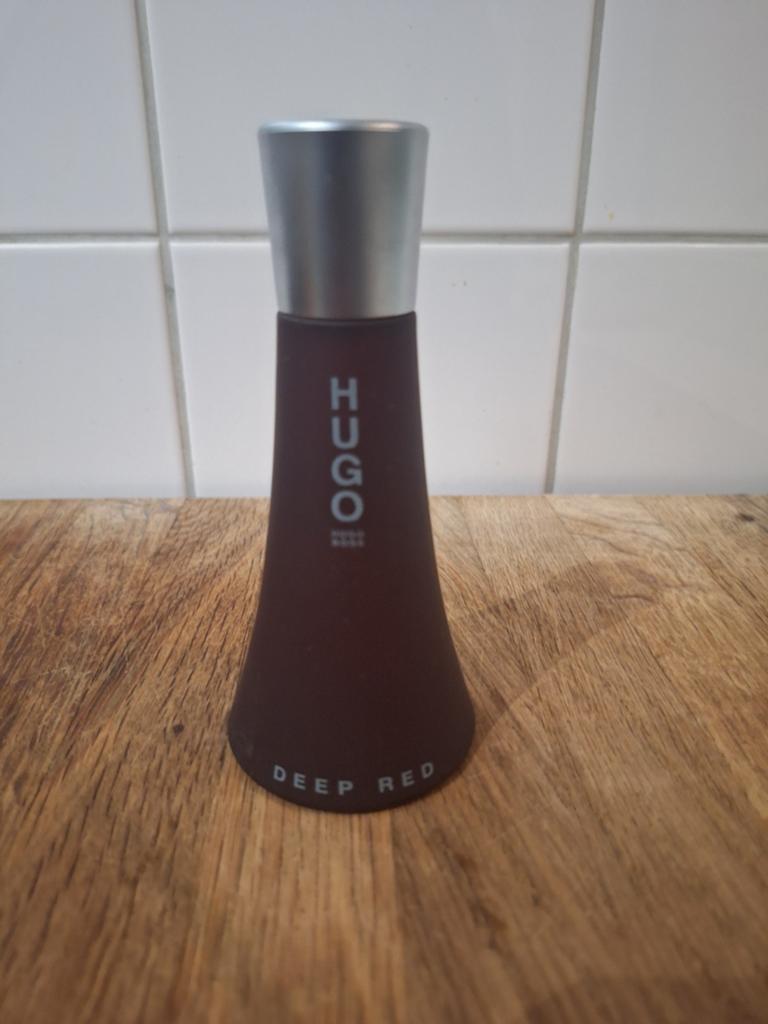 Hugo Boss Deep Red Eau de Parfum 50ml, Ophalen of Verzenden, Zo goed als nieuw