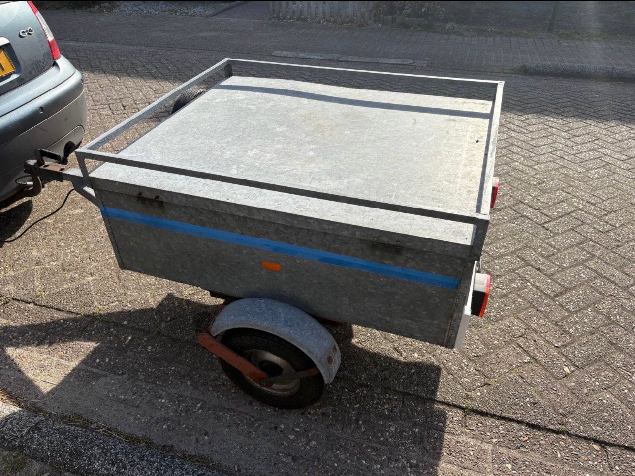 Bagagewagen met deksel, Ophalen, Gebruikt