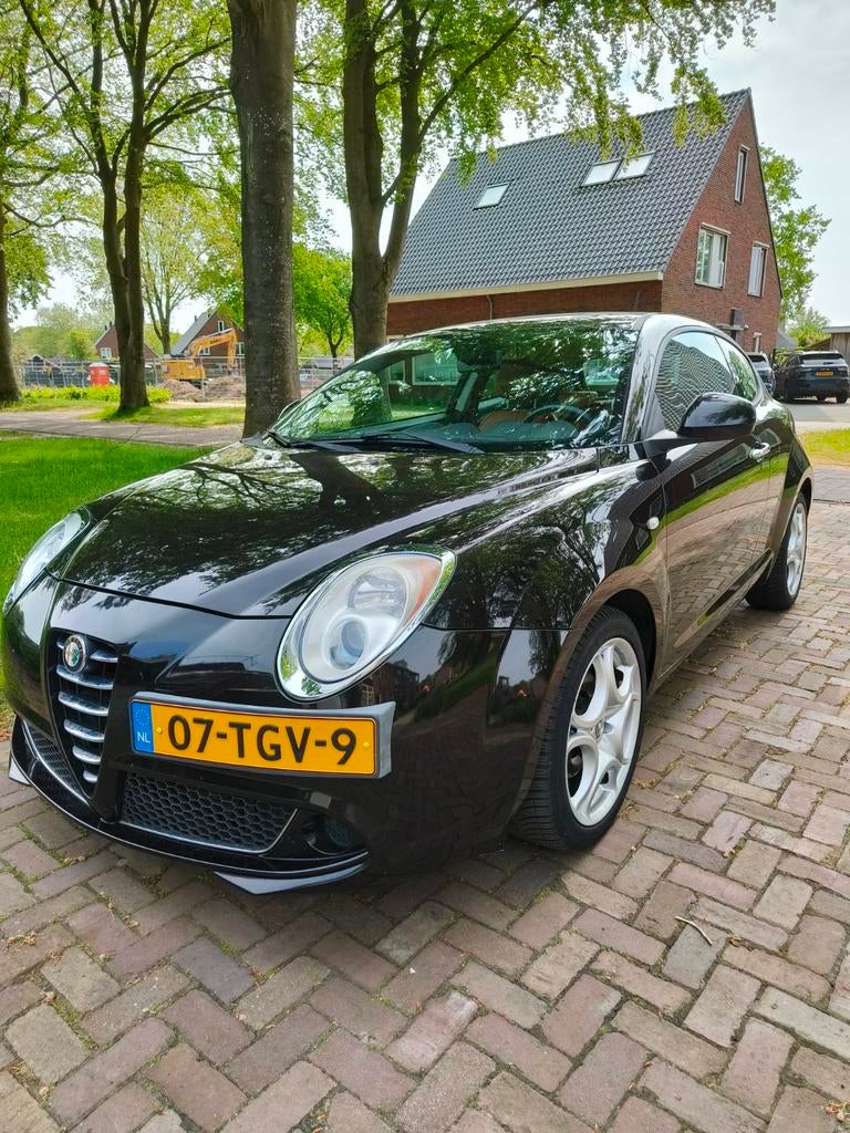 Alfa Romeo MiTo 1.3 D 62KW 2012 Zwart, Auto's, Voorwielaandrijving, Navigatiesysteem, 4 cilinders, Zwart