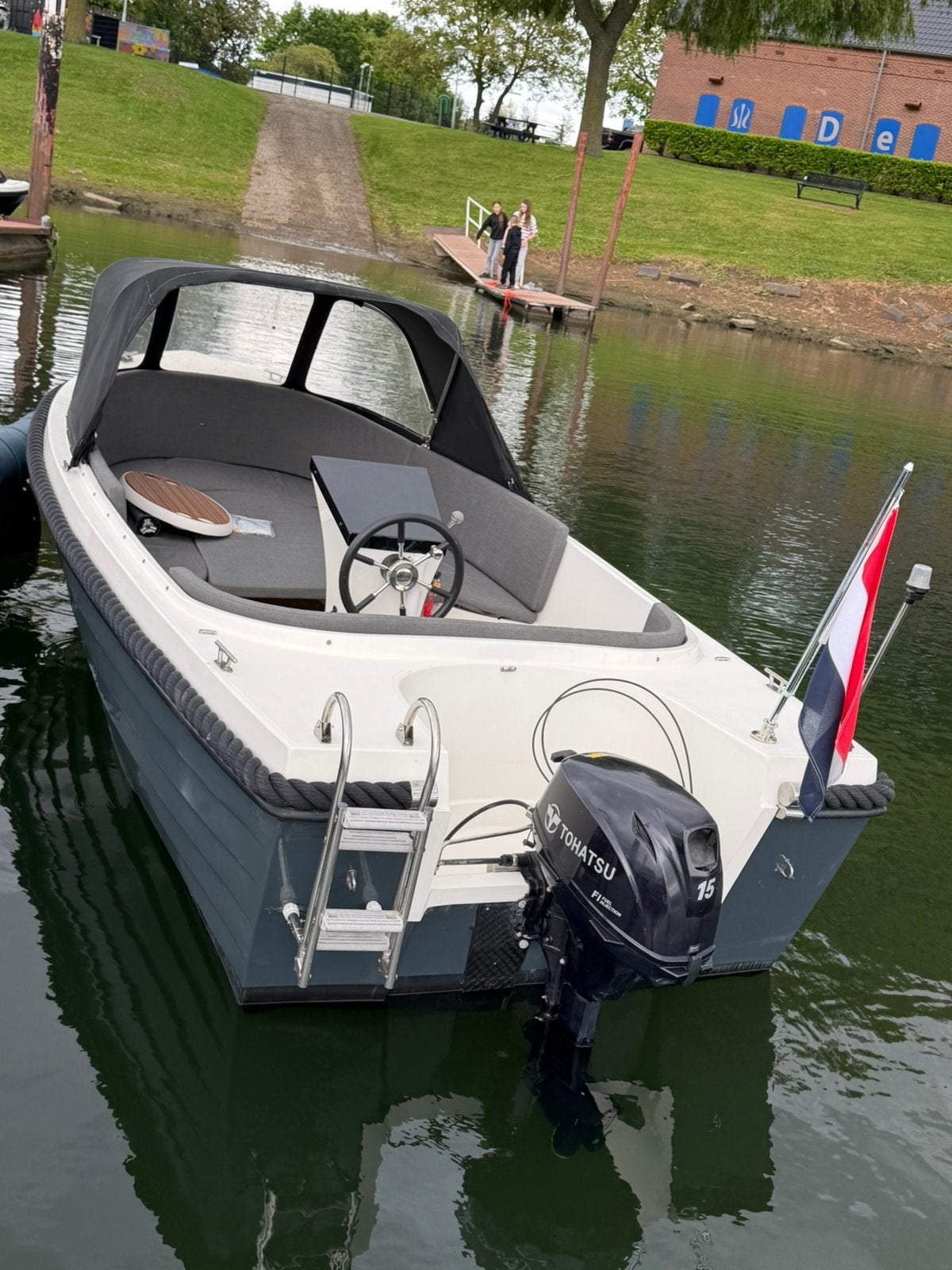 Lago amore 540 tohatsu 15pk 4 takt ( injectie ), Watersport en Boten, Ophalen, Zo goed als nieuw, Lago Amore, Elektrische start