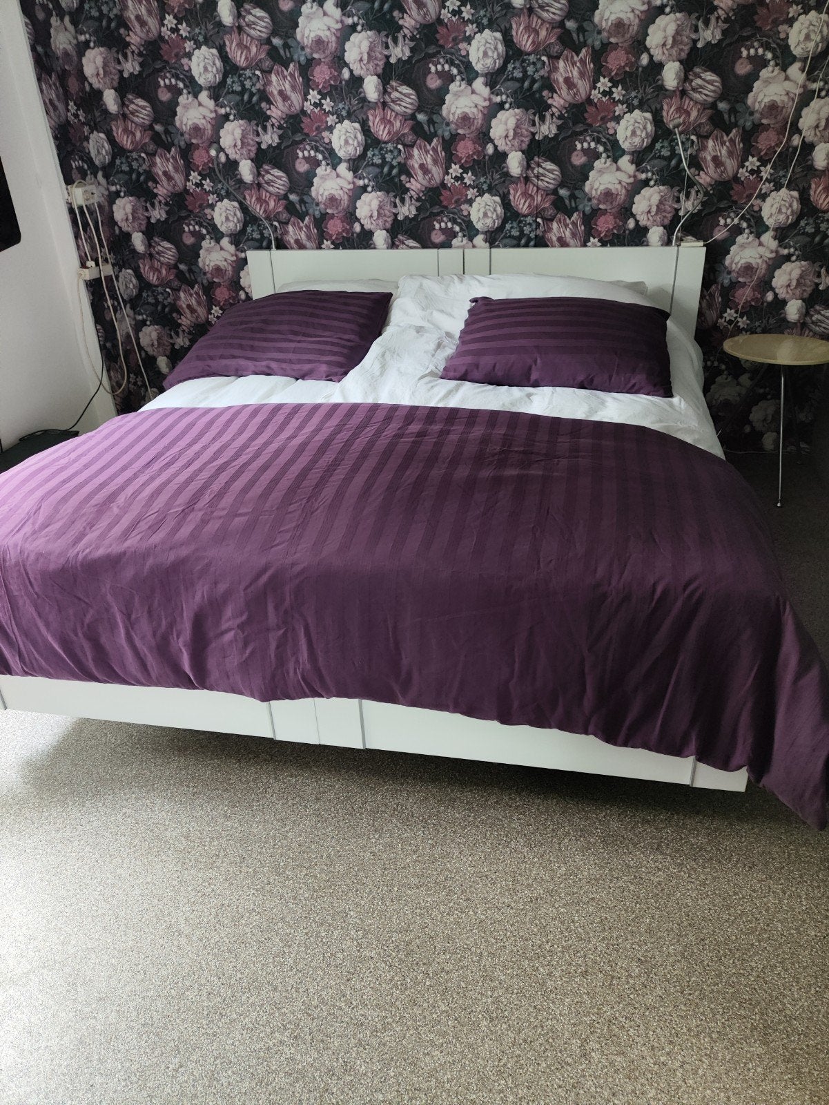 Tweepersoonsbed deelbaar 1.60 bij 2.00met wit frame en latte, Wit, Tweepersoons, Ophalen of Verzenden, Zo goed als nieuw