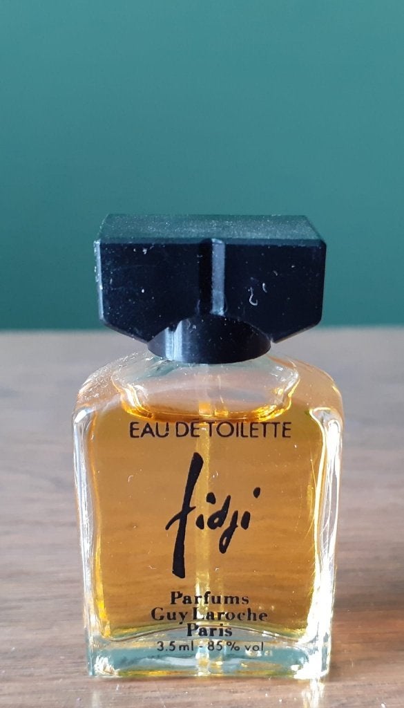 Guy LAROCHE miniaturen, Ophalen of Verzenden, Zo goed als nieuw, Miniatuur, Gevuld