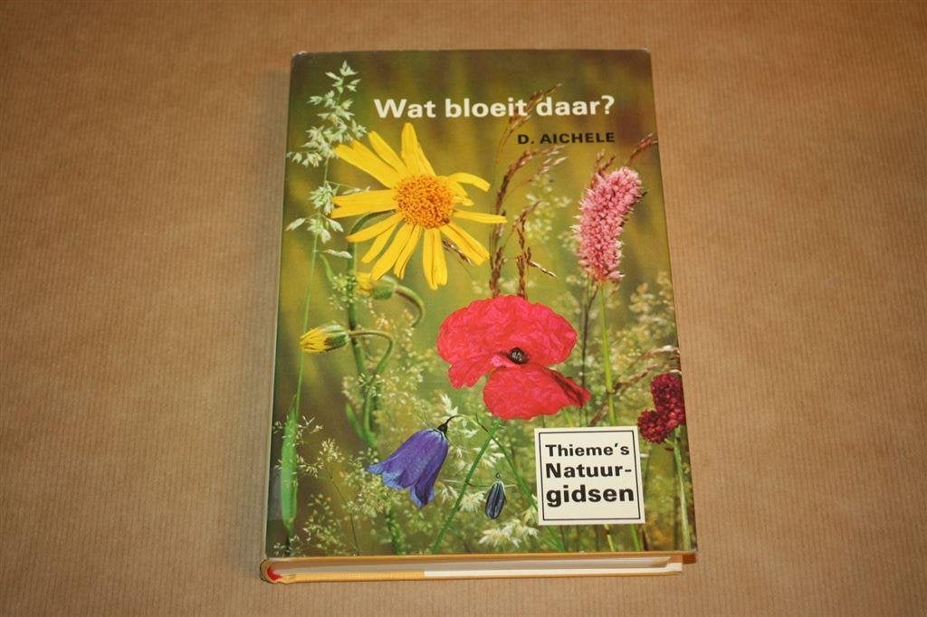 Wat bloeit daar? Wilde bloemplanten Ned, Midden-Europa, Boeken, Natuur, Ophalen of Verzenden, Gelezen